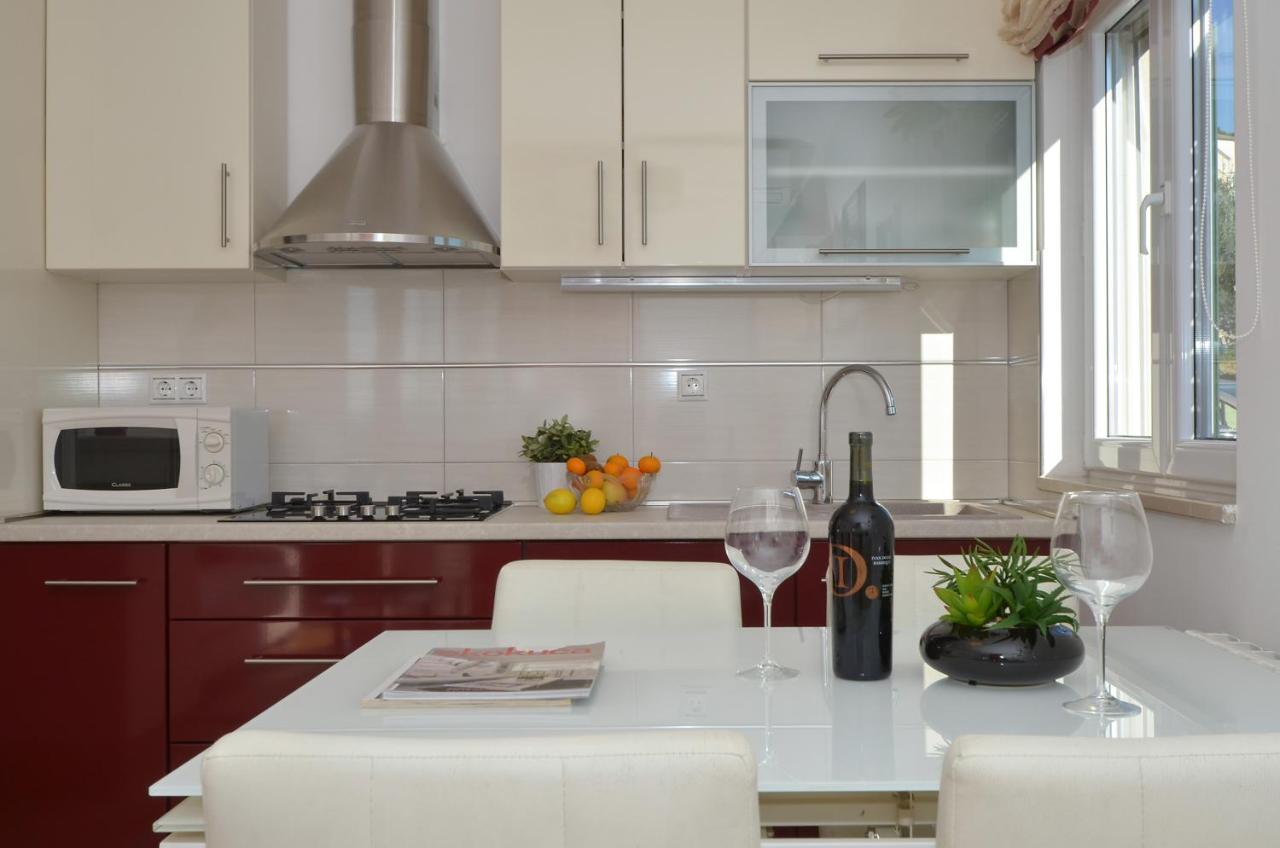 Apartmani Adela Solin Extérieur photo