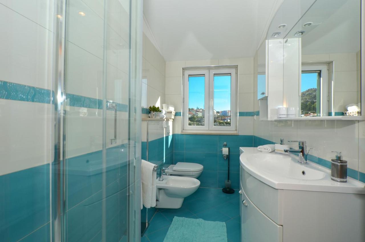 Apartmani Adela Solin Extérieur photo