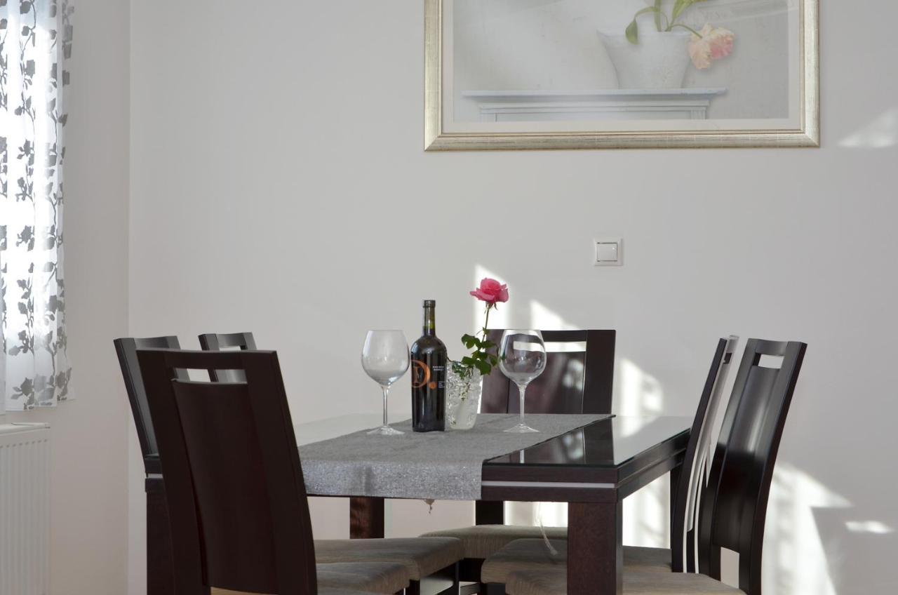 Apartmani Adela Solin Extérieur photo