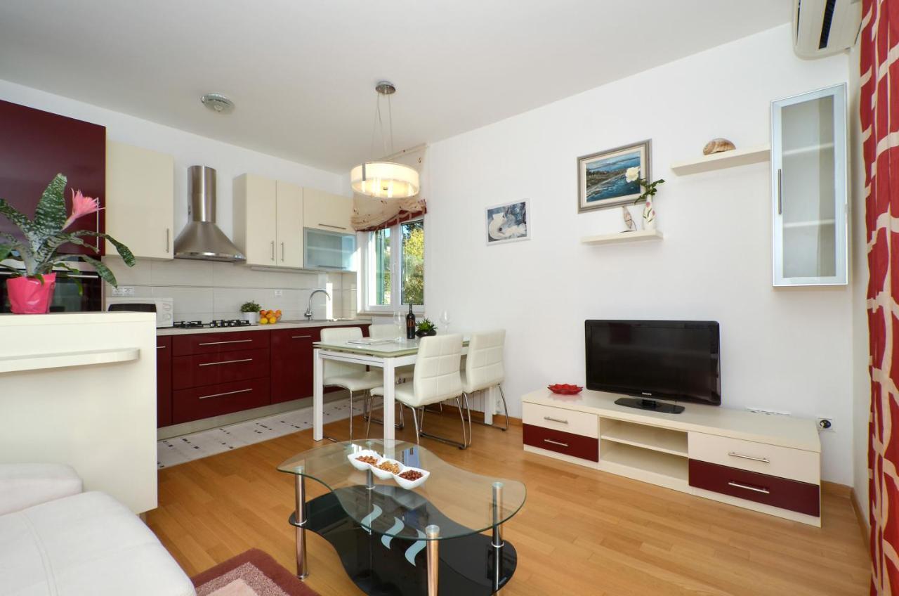 Apartmani Adela Solin Extérieur photo