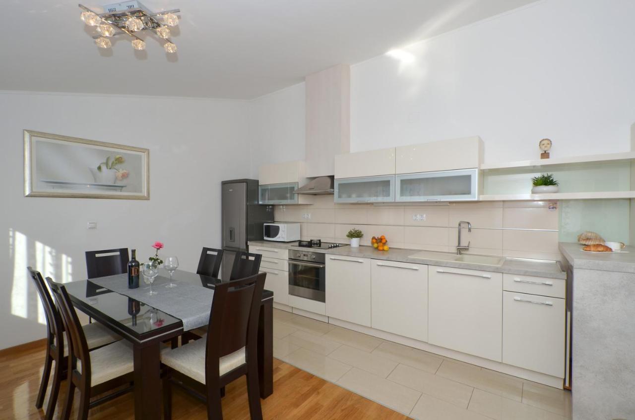 Apartmani Adela Solin Extérieur photo