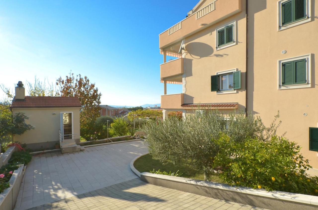 Apartmani Adela Solin Extérieur photo