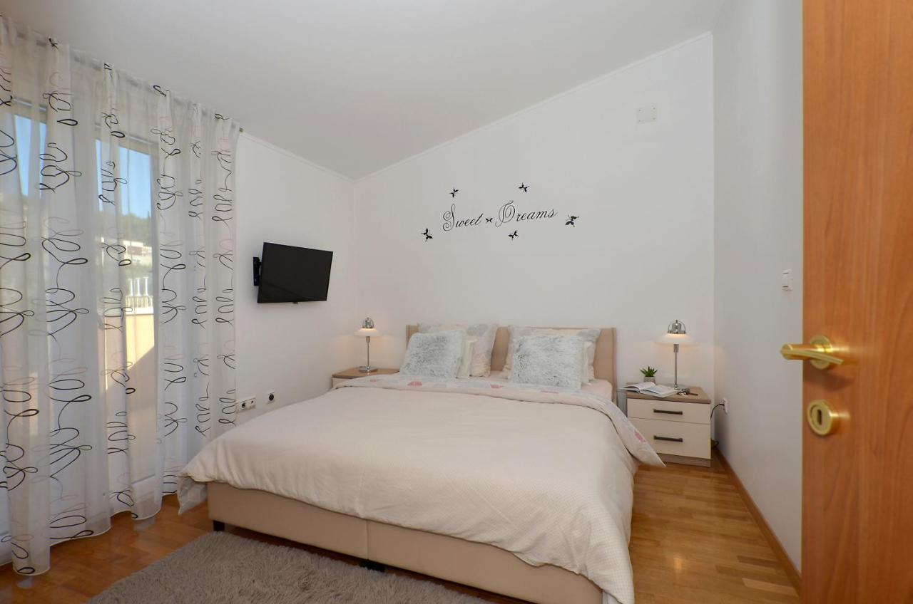 Apartmani Adela Solin Extérieur photo