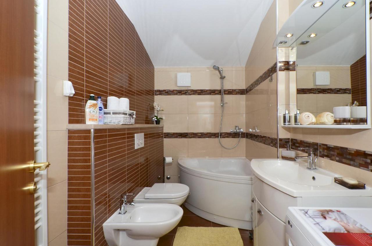 Apartmani Adela Solin Extérieur photo
