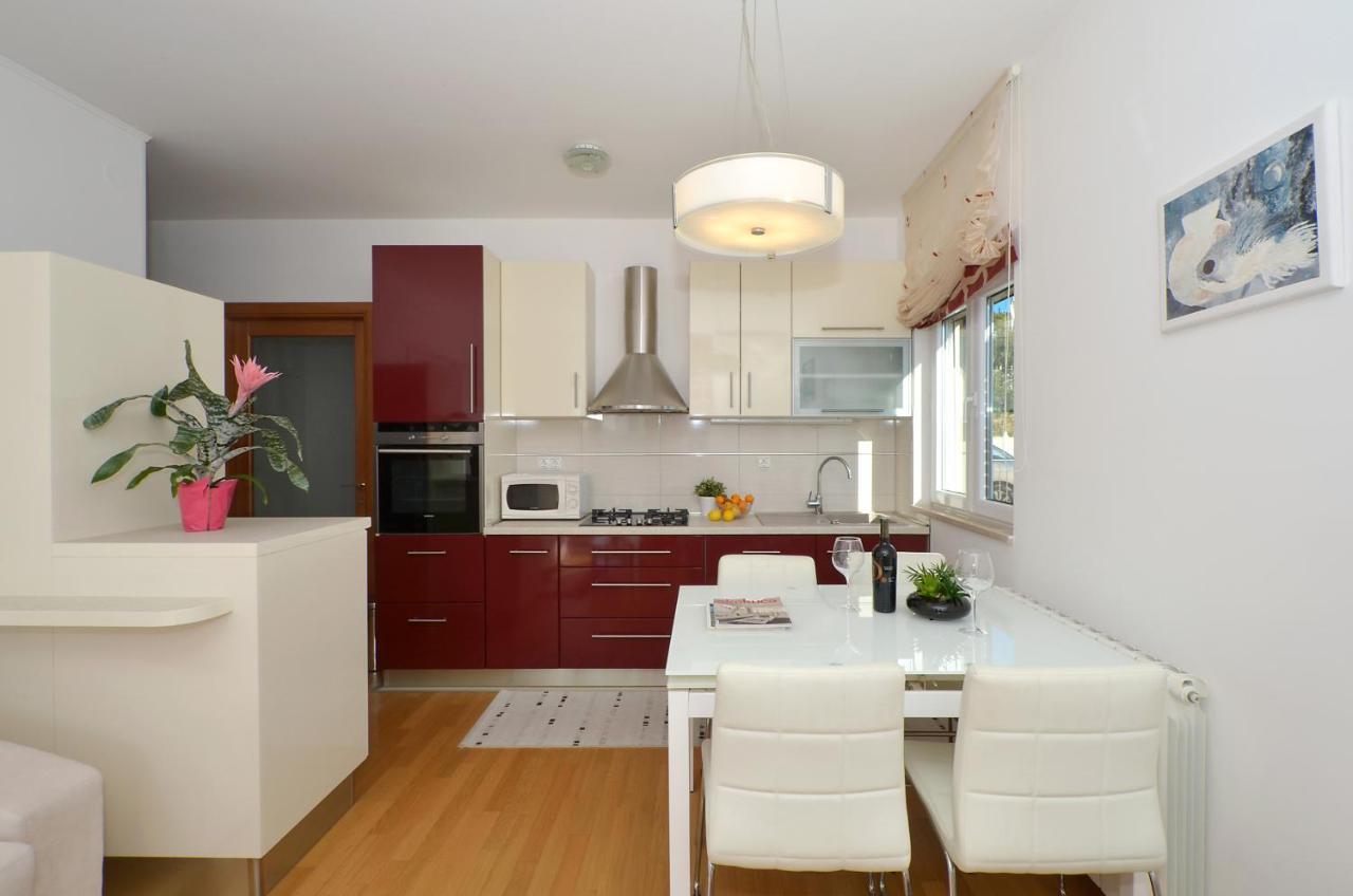 Apartmani Adela Solin Extérieur photo