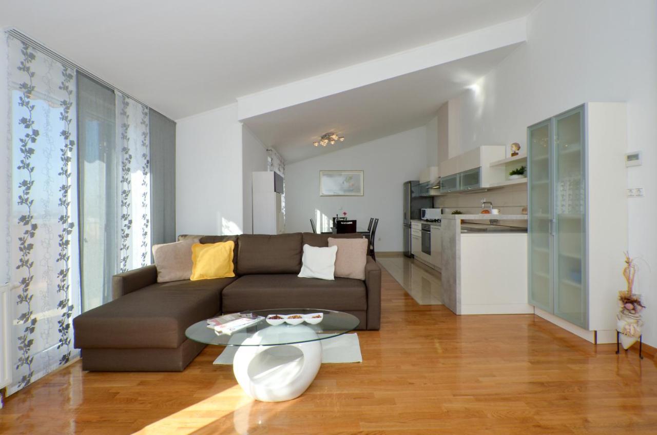 Apartmani Adela Solin Extérieur photo